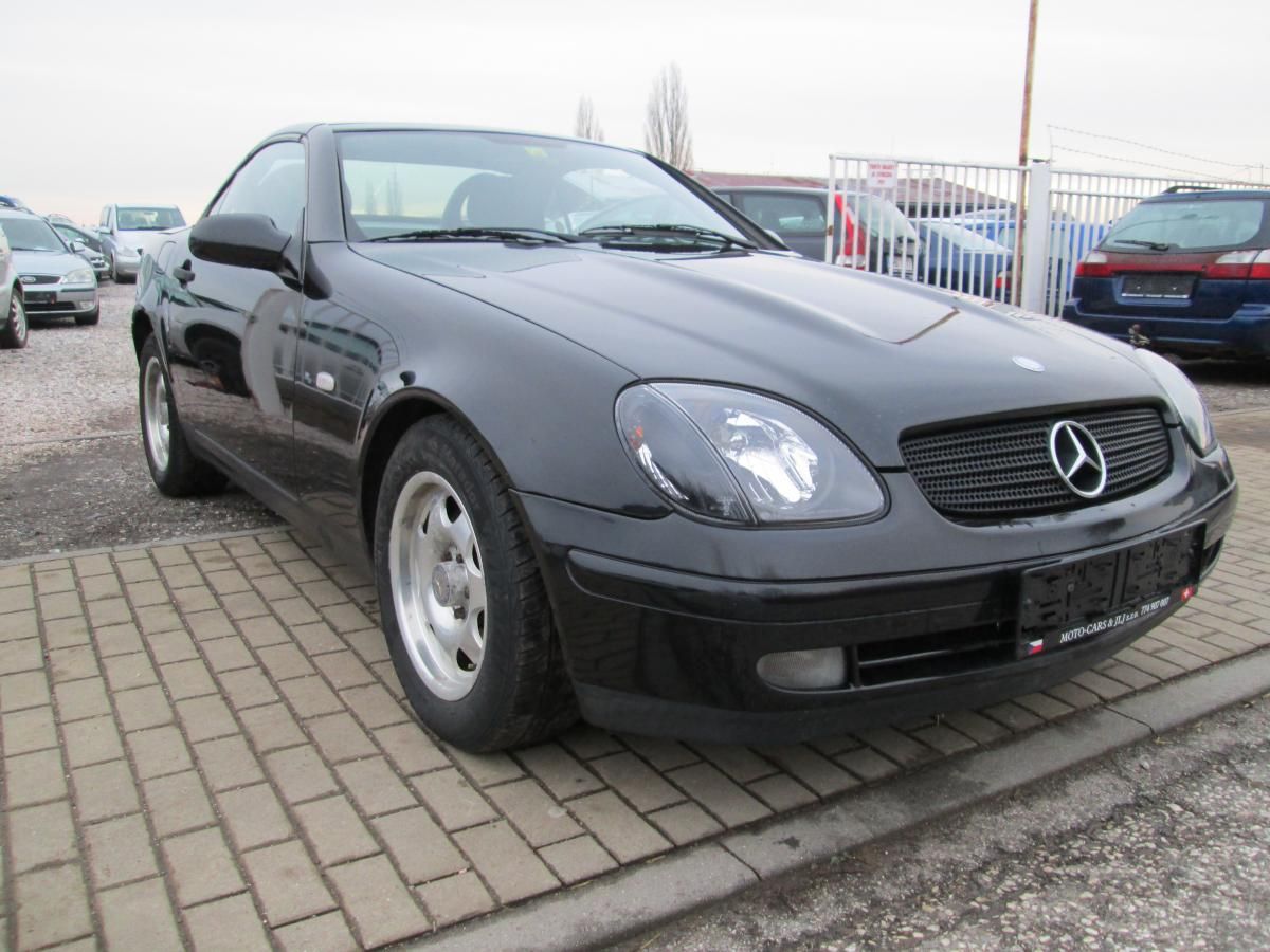 Mercedes-Benz SLK, 200 2,0 100KW - fotka 4