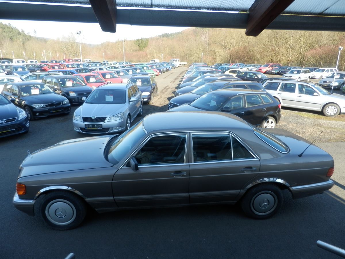 Mercedes-Benz 126, 300SE 3,0 132KW - fotka 6