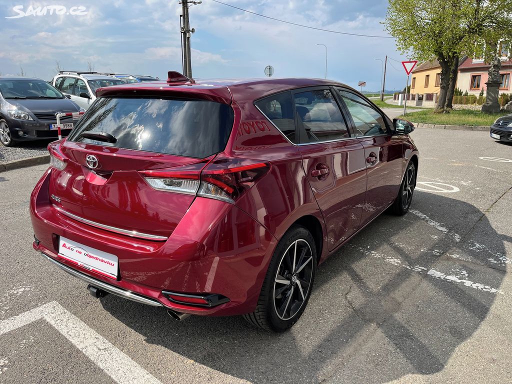 Toyota Auris, fotka 6