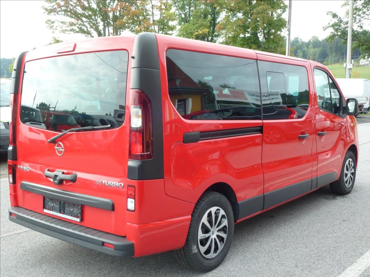 Opel Vivaro, 1,6 CDTI 6rych,L2,8míst ODPOČE - fotka 5