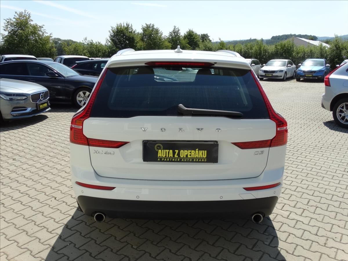 Volvo XC60, 2,0 D3 Momentum MAN ČR - fotka 6