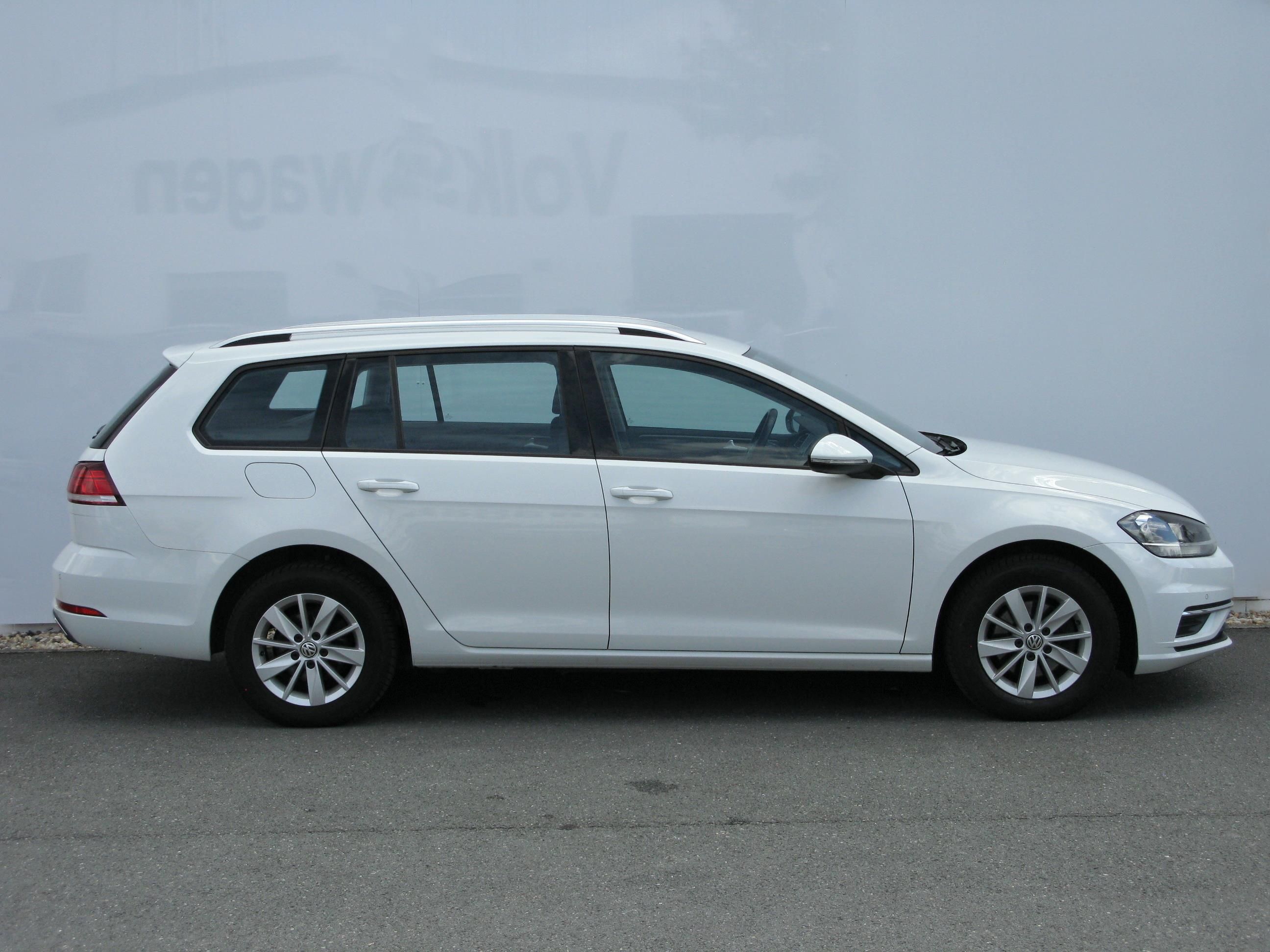 Volkswagen Golf, comfortline 1.6 TDI 85 kW - fotka 3