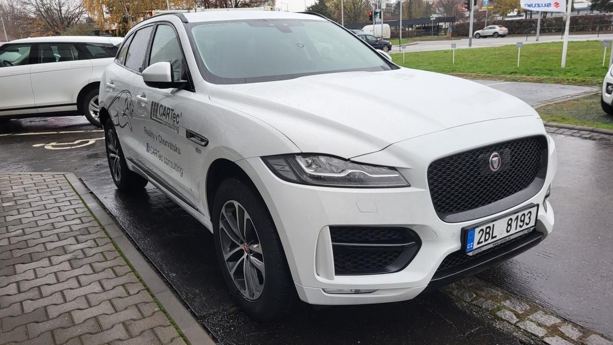 Jaguar F-Pace, 2,0 AWD R-Sport Aut. - fotka 4