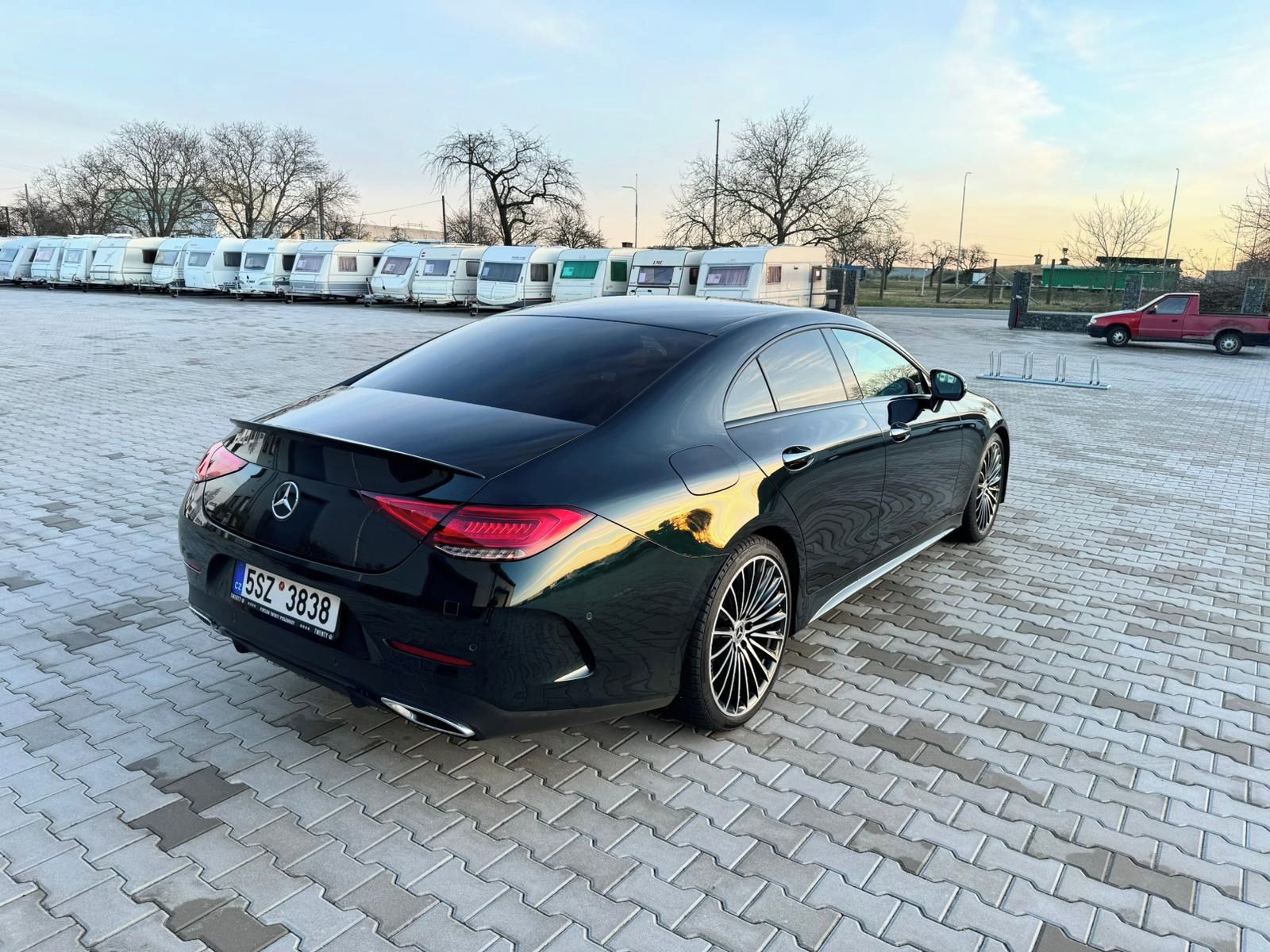 Mercedes-Benz CLS, 220d, AMG, Kamera 360° - fotka 5