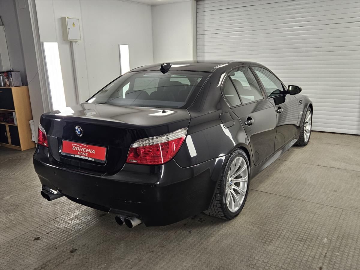 BMW M5, 5,0 M5  e60 V10 SERVIS - fotka 4