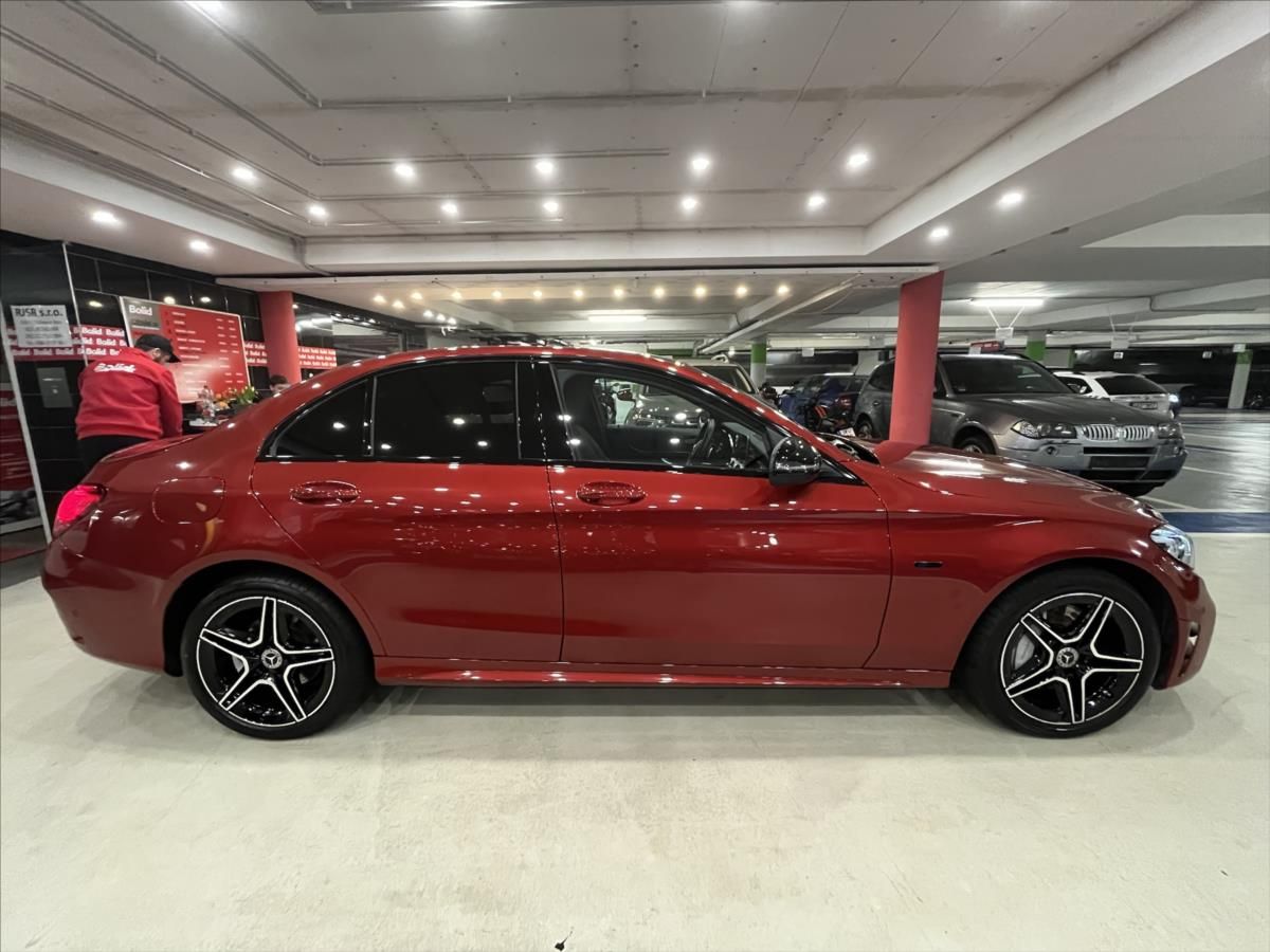 Mercedes-Benz Třídy C, 2,0 C 300 de - fotka 4