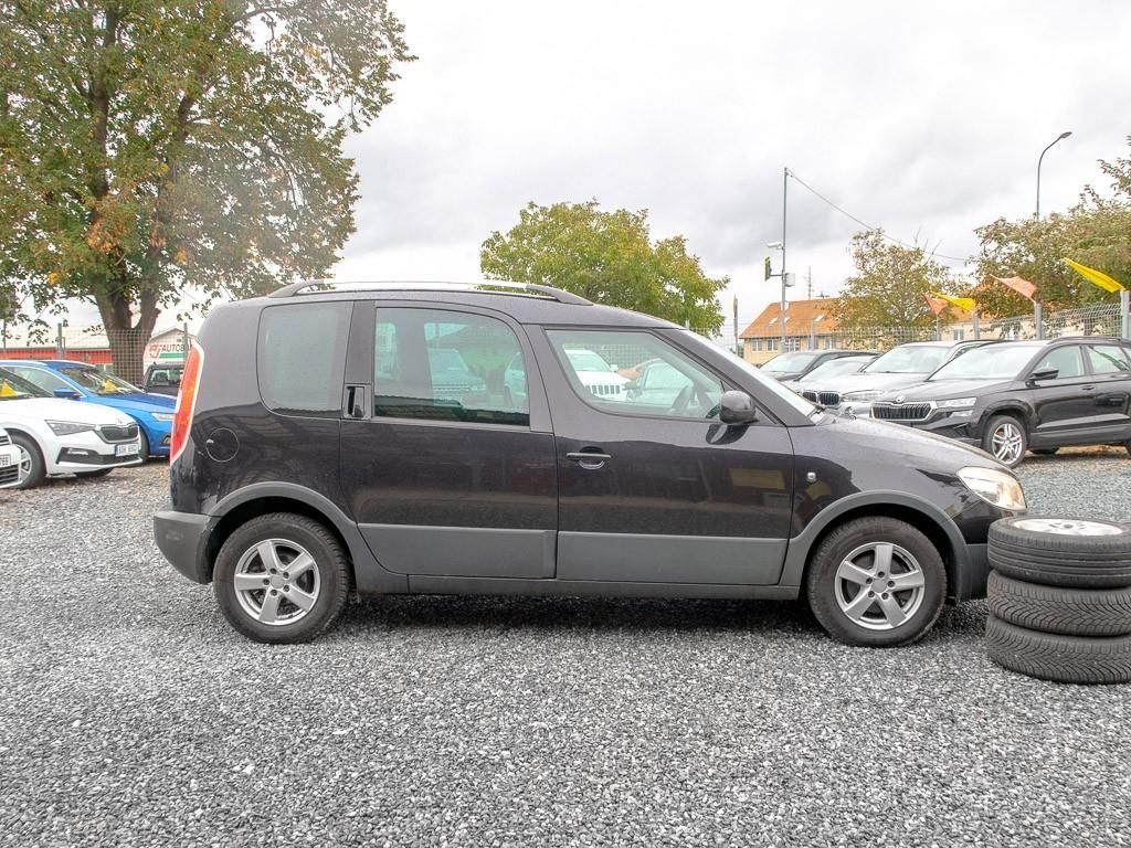 Škoda Roomster, 1.2TSI 63KW – 2x ALU KOLA - fotka 4
