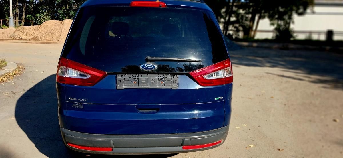 Ford Galaxy, 2.0 benzin 107 kw Facelift - fotka 5