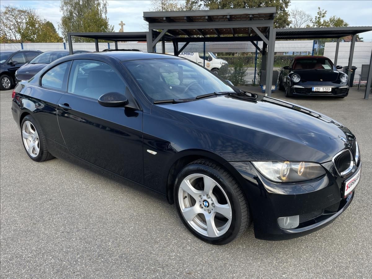 BMW Řada 3, 320d Coupé Xenony*Vyhř.Sedadla - fotka 3
