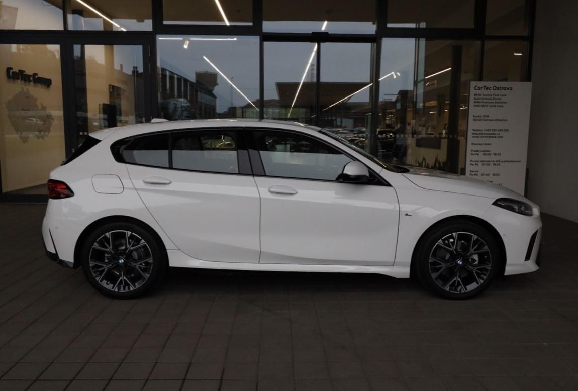 BMW Řada 1, 120d - fotka 4