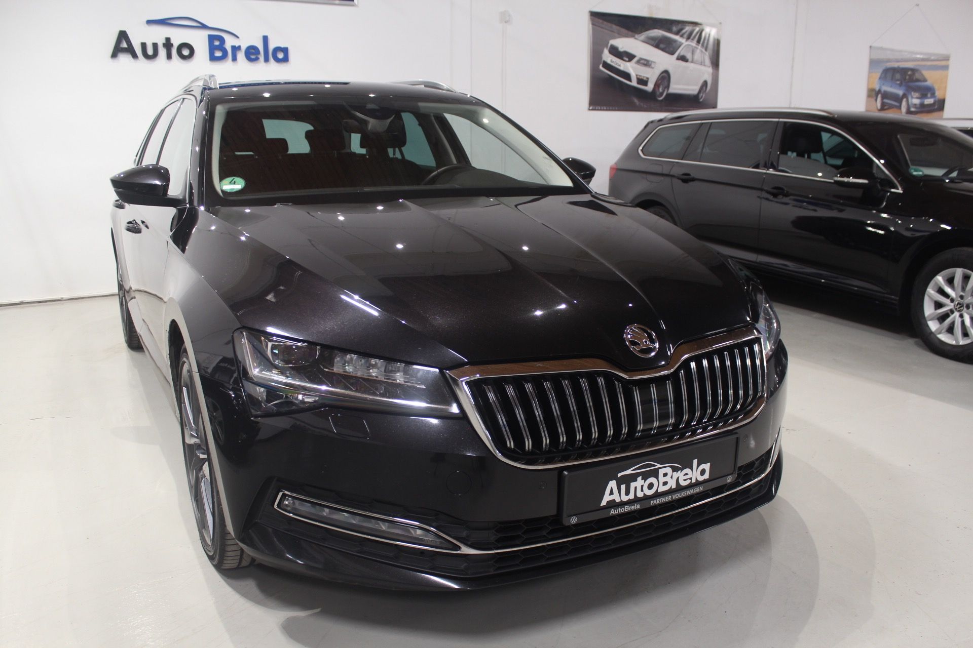 Škoda Superb, 2.0TDI DSG 4x4 Display Matrix - fotka 2