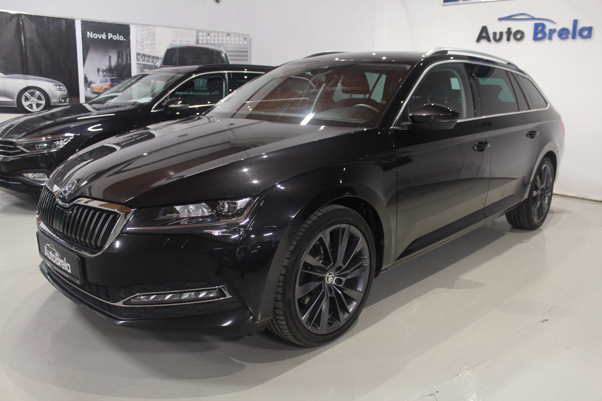 Škoda Superb, 2.0TDI DSG 4x4 Display Matrix - fotka 6