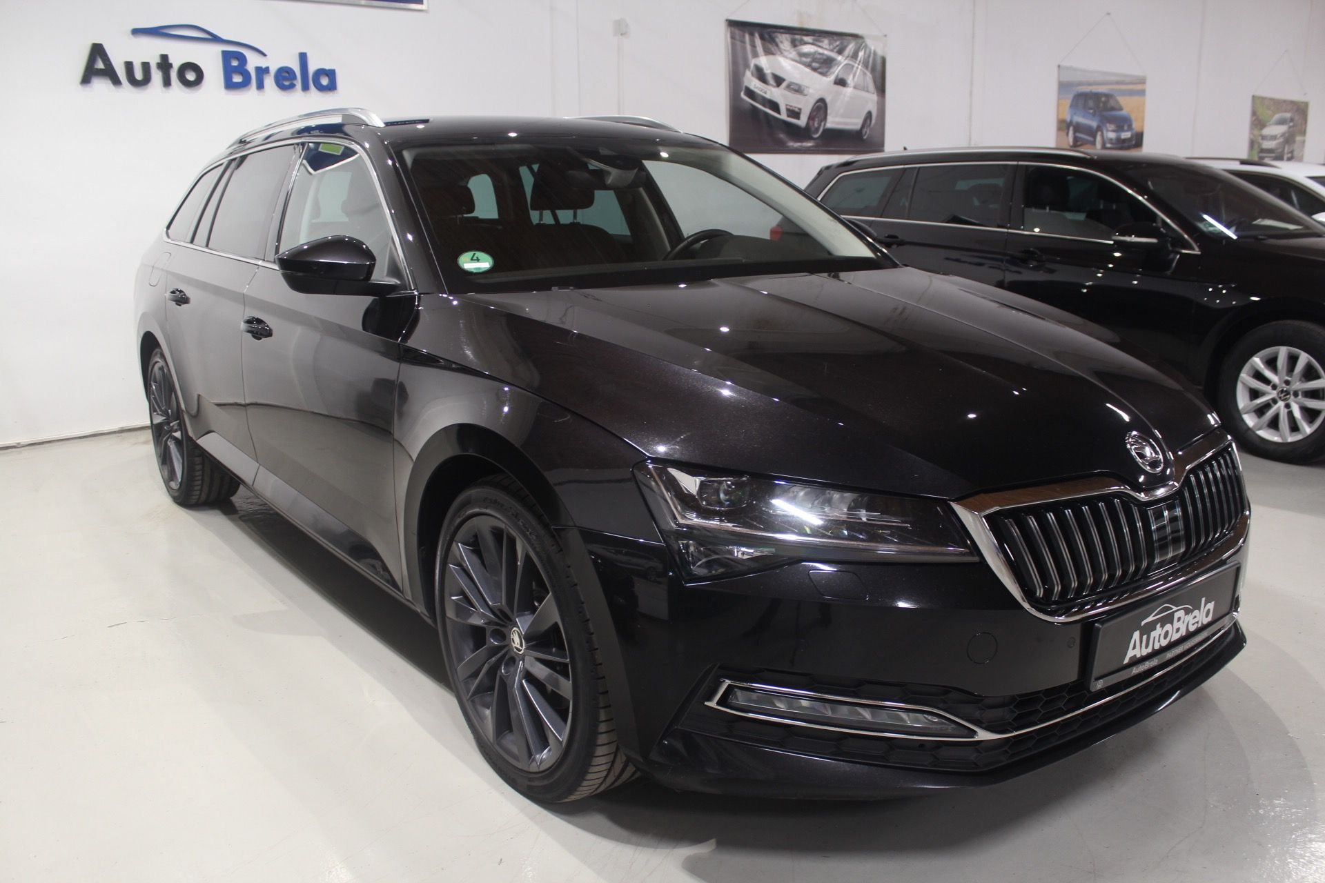 Škoda Superb, 2.0TDI DSG 4x4 Display Matrix