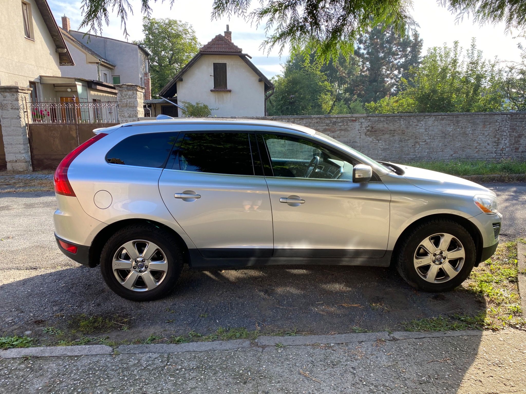 Volvo XC60, Volvo XC60 2,4 D5 AWD - fotka 2