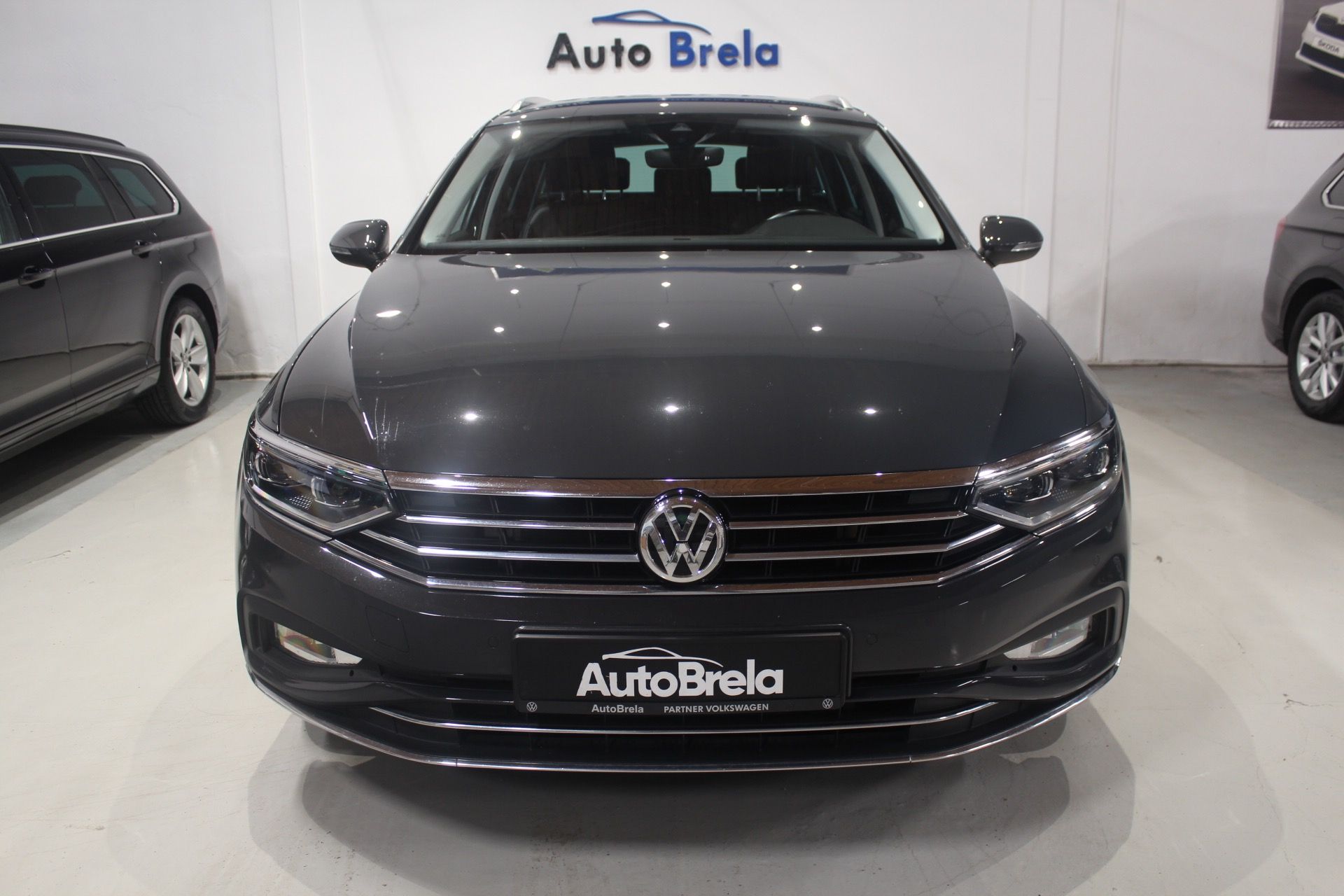 Volkswagen Passat, 2.0TDI DSG 4x4 Matrix Display - fotka 4