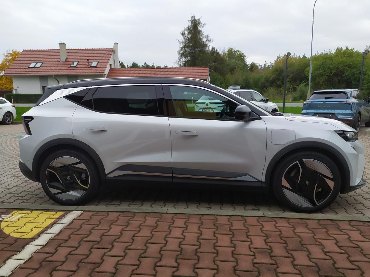 Renault Scénic, Iconic 220k - dojezd až 600km - fotka 3