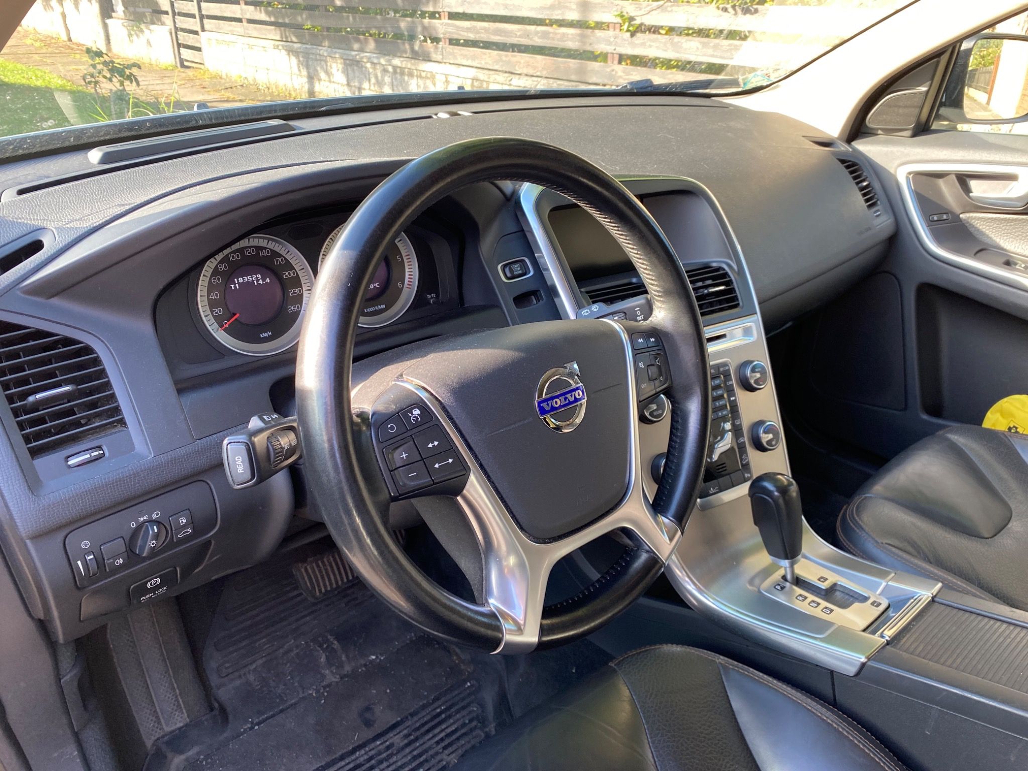 Volvo XC60, Volvo XC60 2,4 D5 AWD - fotka 5