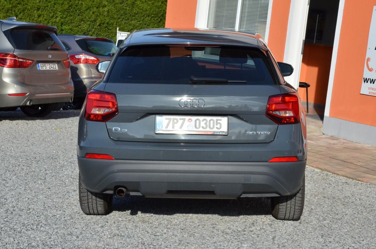 Audi Q2, 30 TFSi / ČR / 1. MAJITEL - fotka 5