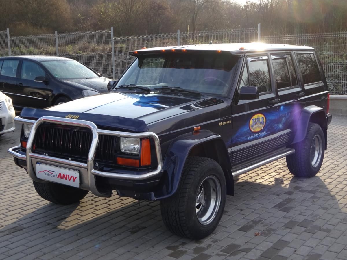 Jeep Cherokee, 4,0 XJ;LPG;KŮŽE;AUTOMAT,TAŽNÉ - fotka 3