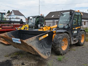 Obrázek k inzerátu: JCB, AGRI TELESKOPICKÝ MANIPULÁTOR