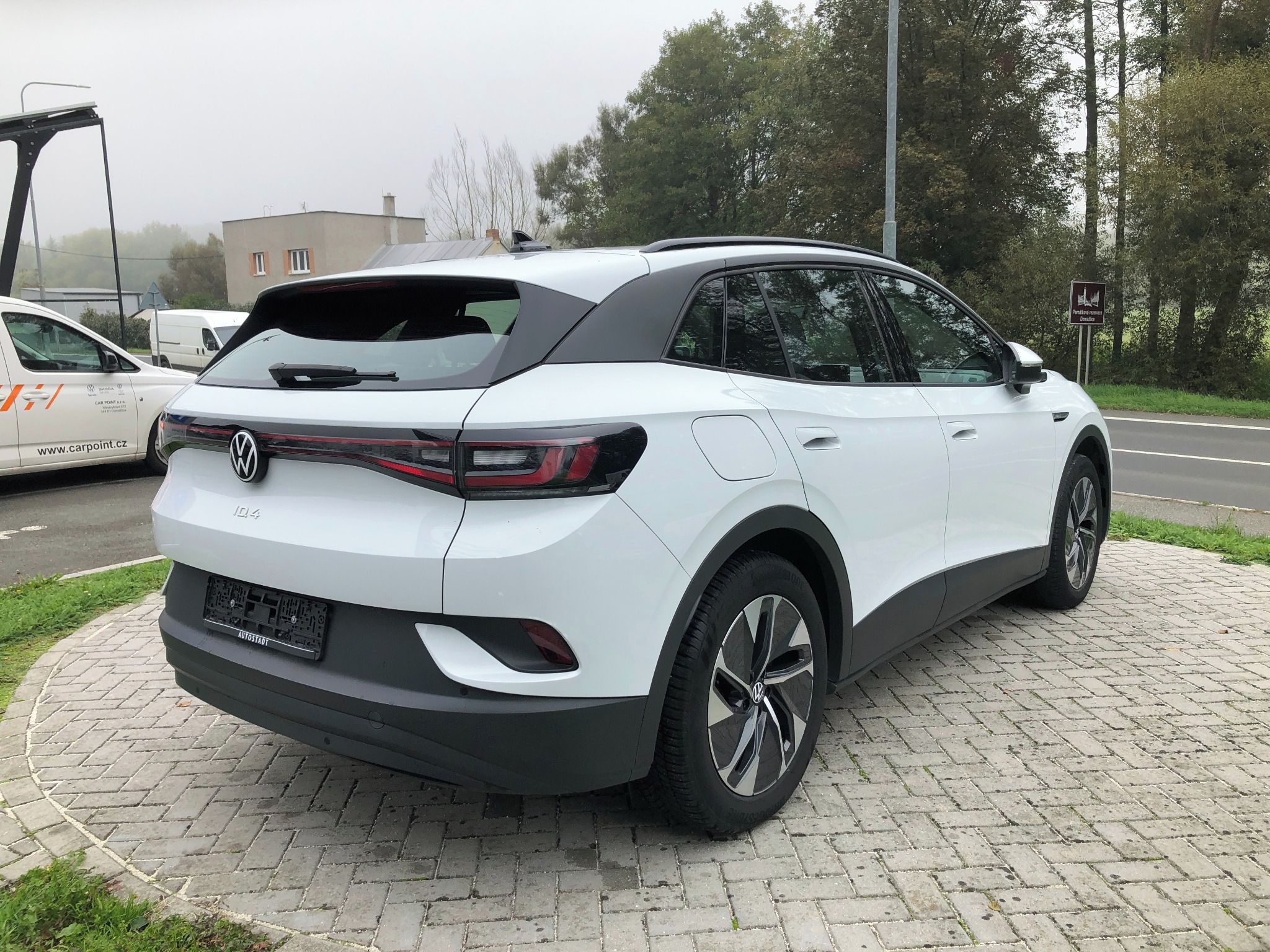 Volkswagen ID.4, Pure 125 KW 52kWh - fotka 5