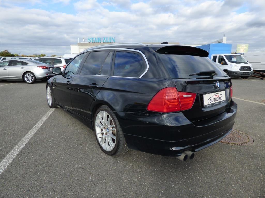 BMW Řada 3, 3,0 330d,M-Paket,Bi-Xenon,Navi - fotka 5