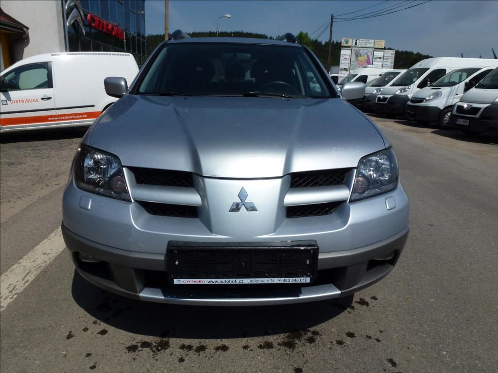 Mitsubishi Outlander, 2,0 16V LPG! Kůže,4x4  4WD INT - fotka 3