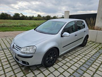 Obrázek k inzerátu: Volkswagen Golf, VW Golf 5 2.0tdi 4motion