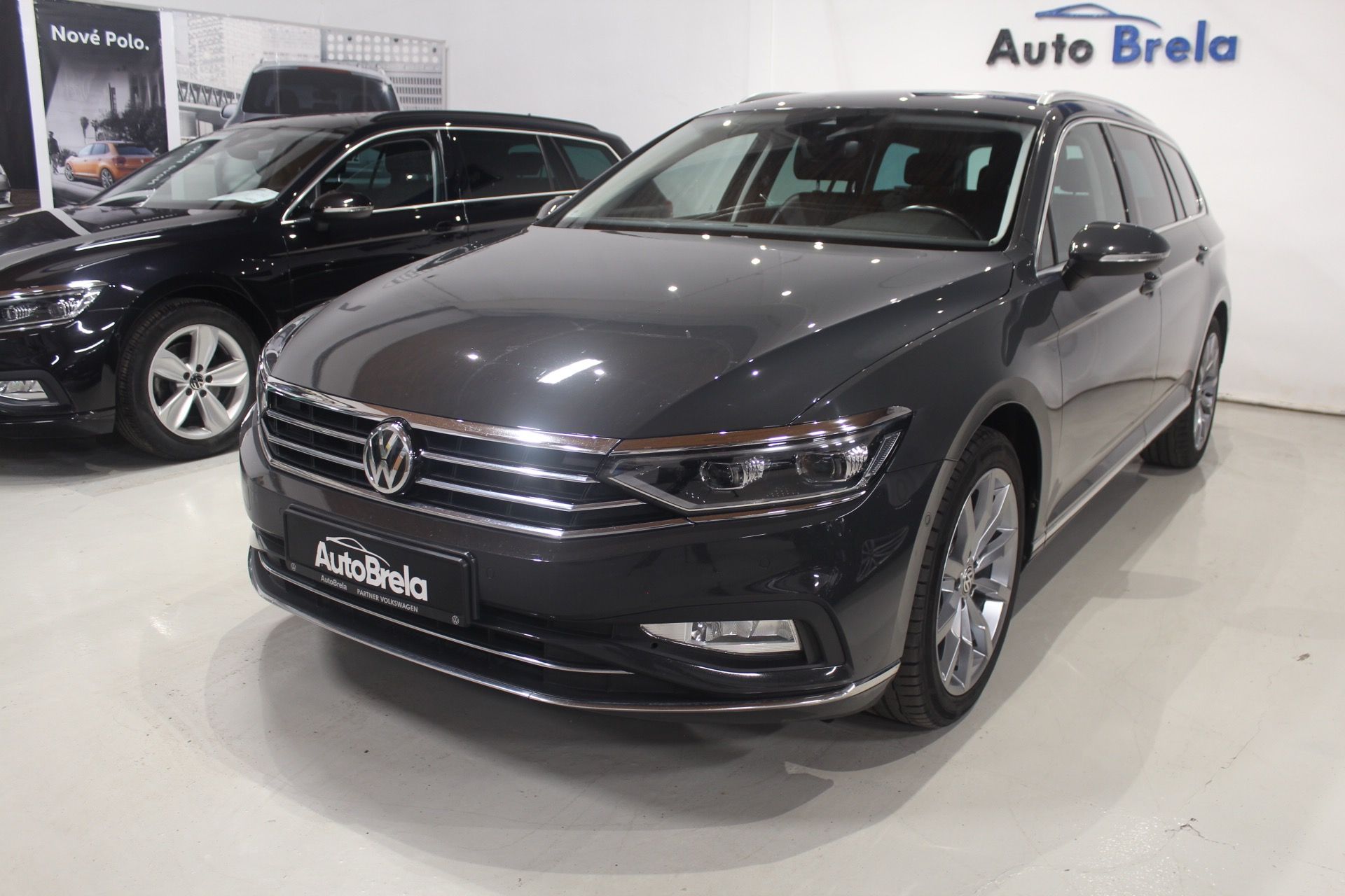 Volkswagen Passat, 2.0TDI DSG 4x4 Matrix Display - fotka 5