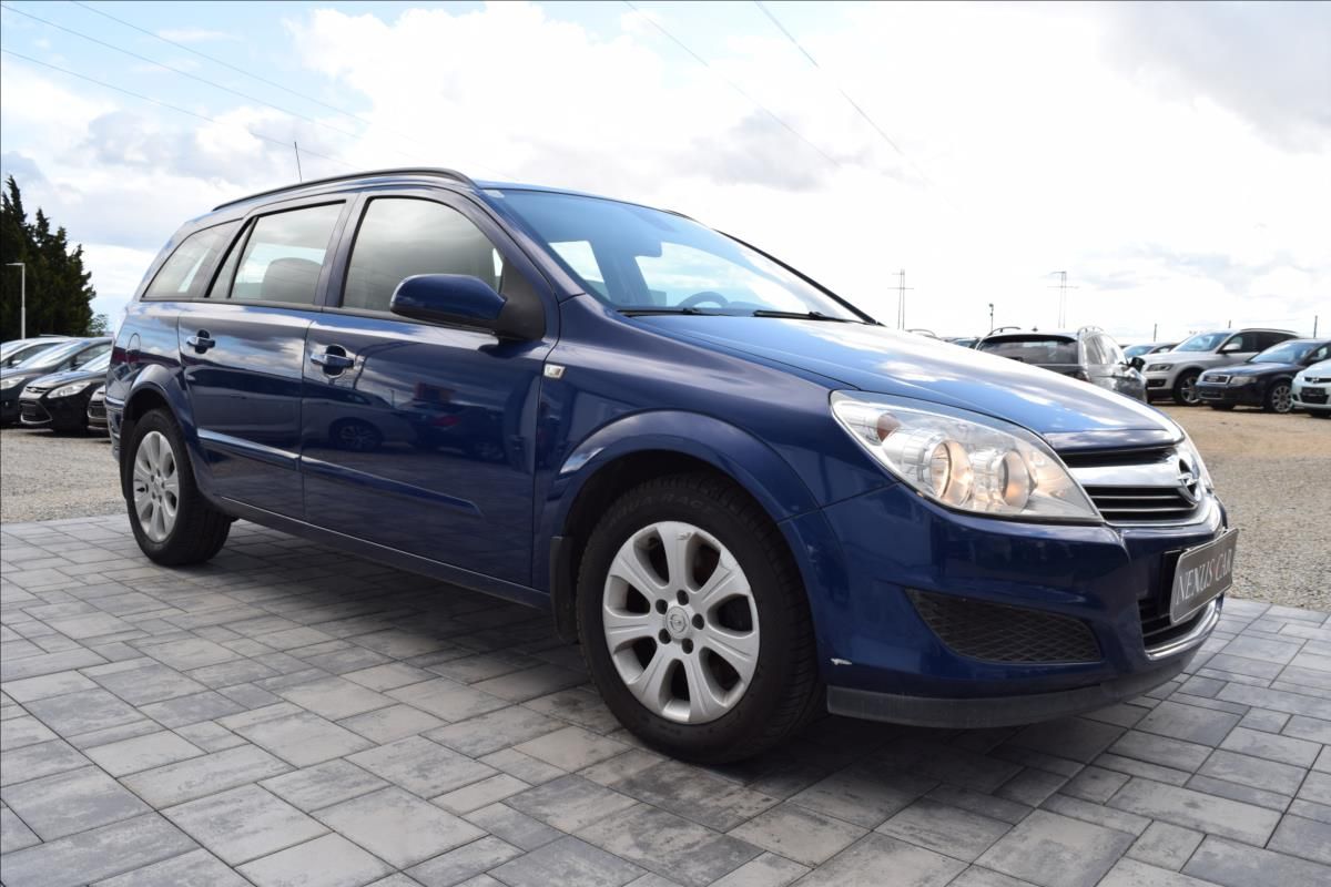Opel Astra, 1,9 CDTI 74KW KLIMA TEMPOMAT - fotka 4