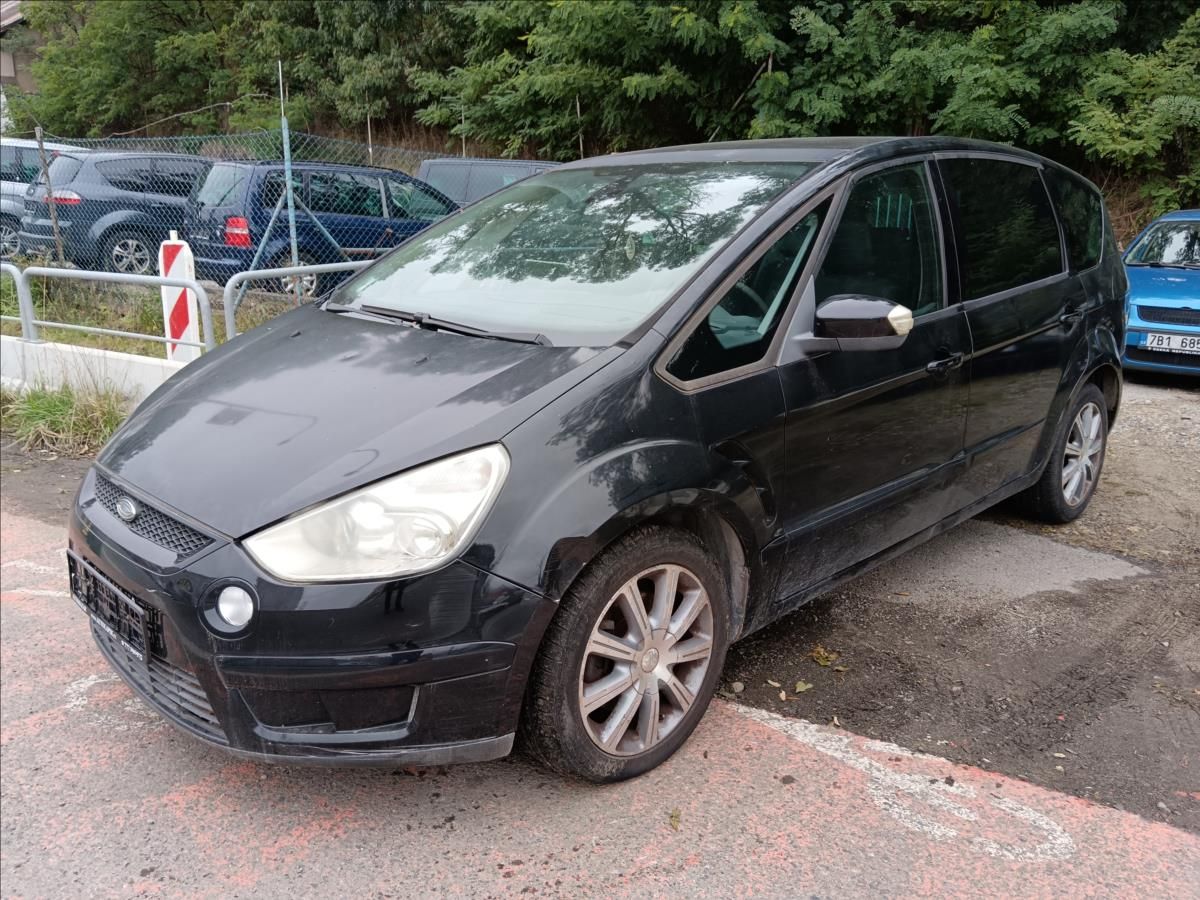 Ford S-MAX, 2,0 TDCi Titanium - fotka 4