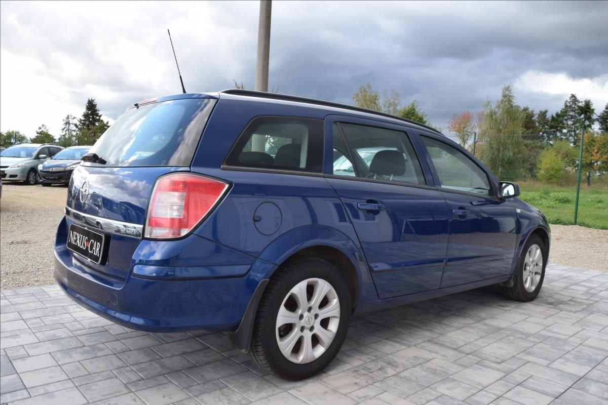 Opel Astra, 1,9 CDTI 74KW KLIMA TEMPOMAT - fotka 5
