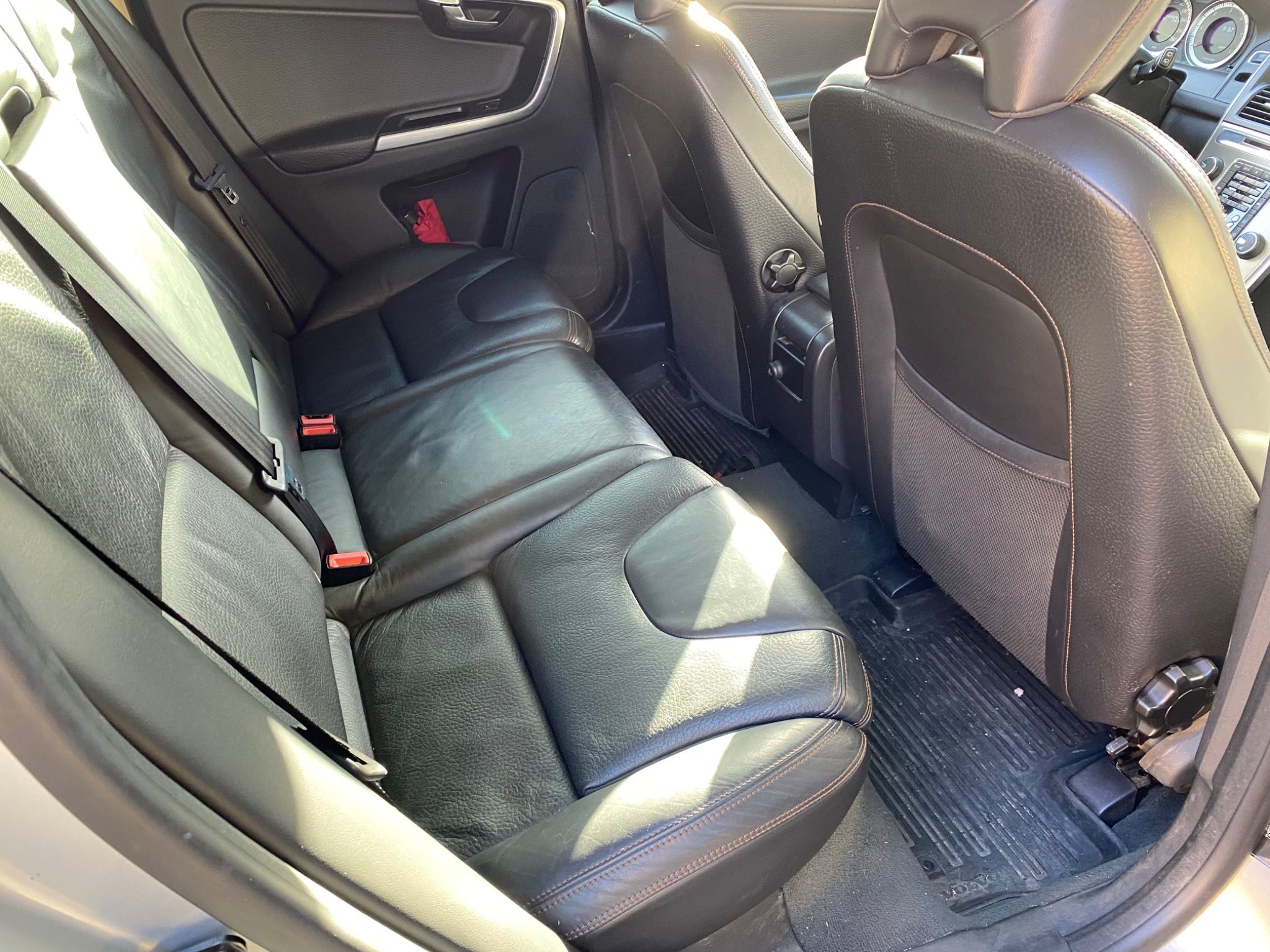 Volvo XC60, Volvo XC60 2,4 D5 AWD - fotka 6