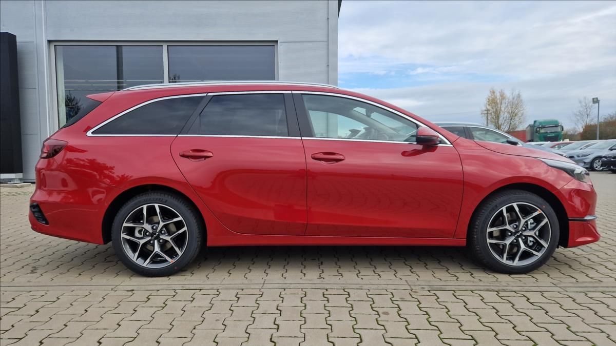Kia Cee´d, 1,5 T-GDi  TOP + BUS - fotka 5