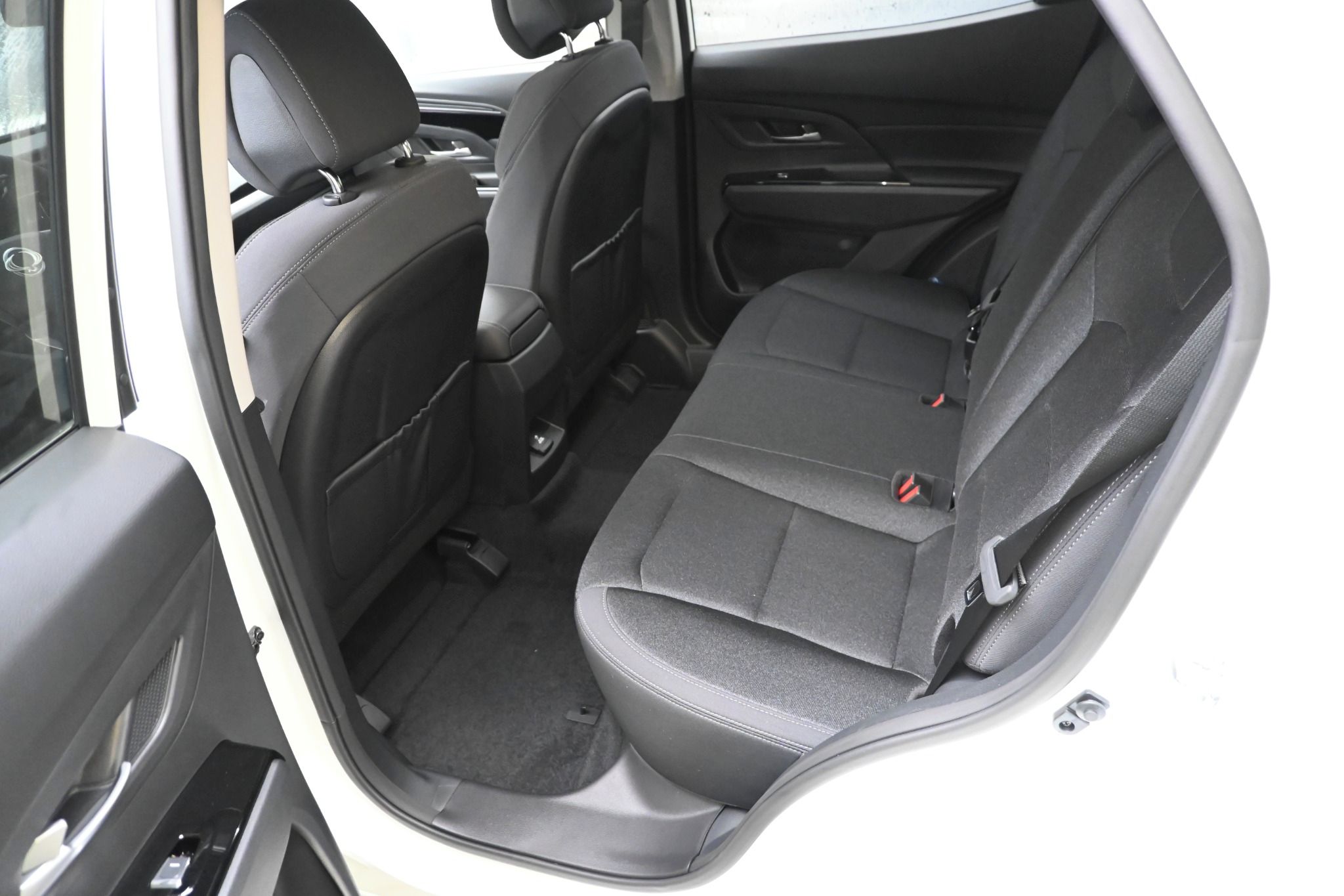 SsangYong Korando, AUTOMAT Style+ IHNED K ODBĚRU - fotka 5
