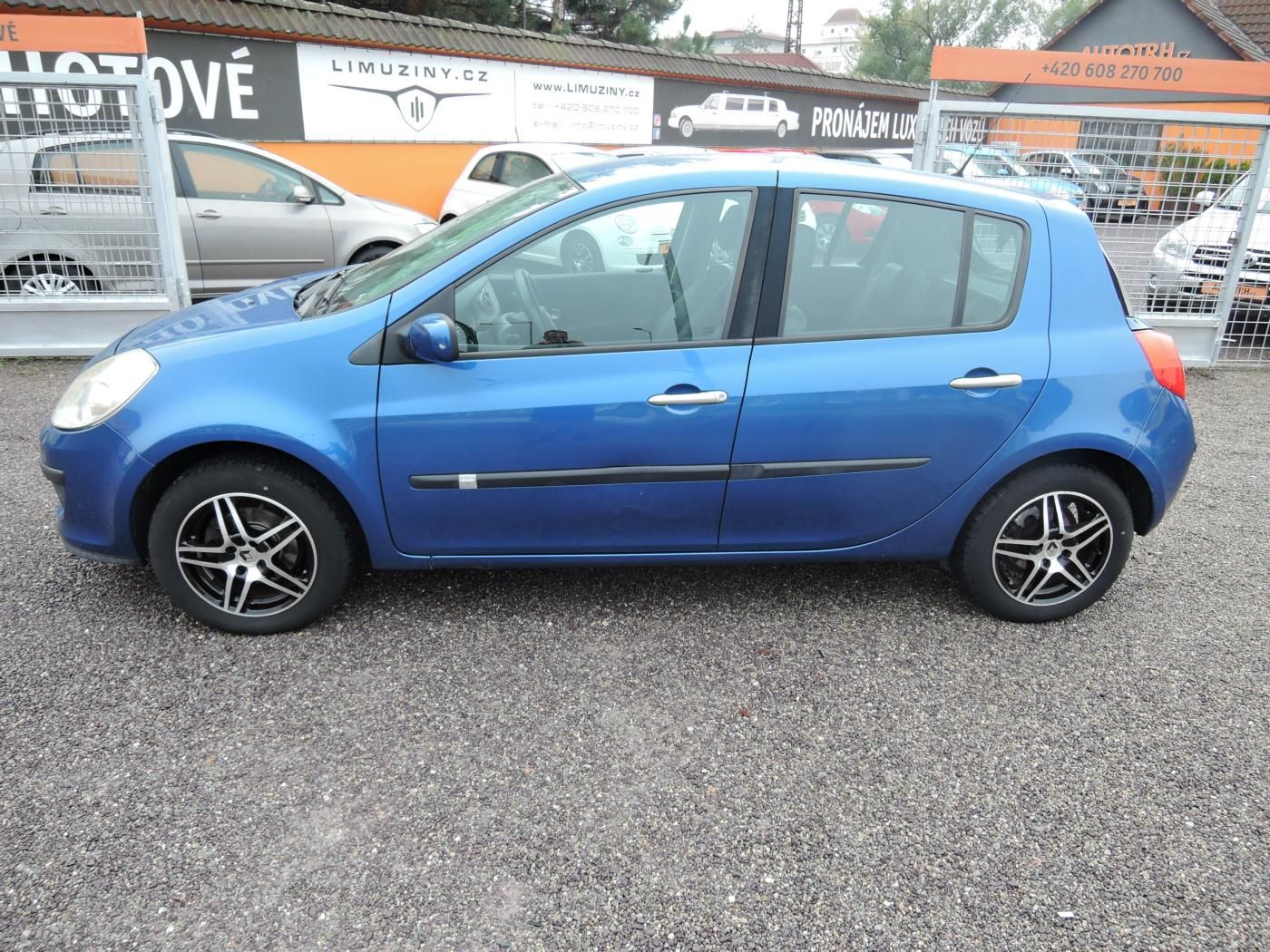 Renault Clio, 1,2 16V 75k Authentique Sport - fotka 6