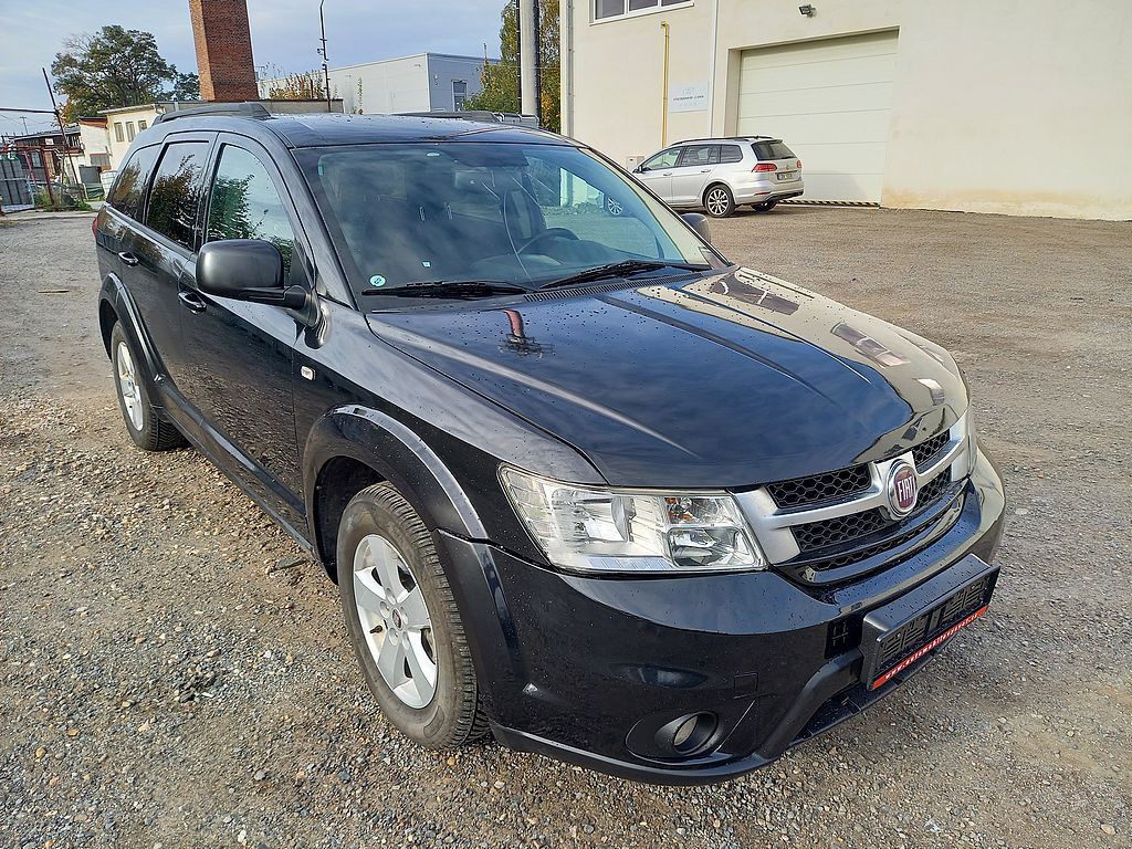 Fiat Freemont, 2.0Mjt klima+alu.kola+7míst - fotka 2
