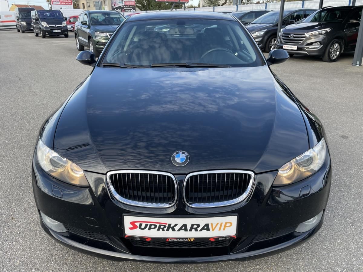 BMW Řada 3, 320d Coupé Xenony*Vyhř.Sedadla - fotka 2