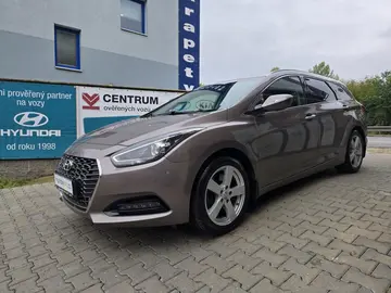 Hyundai i40, 1.6-DPH-NOVÝ MODEL-NAVI-KAMERA
