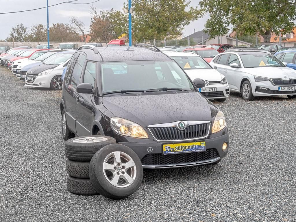 Škoda Roomster, 1.2TSI 63KW – 2x ALU KOLA - fotka 3