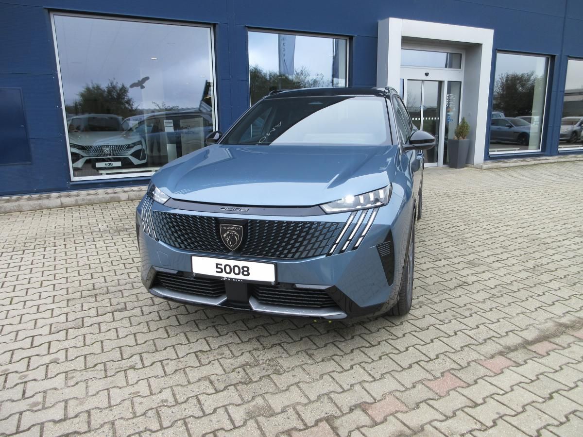 Peugeot 5008, GT Elektromotor 157 kW / 210 k - fotka 4