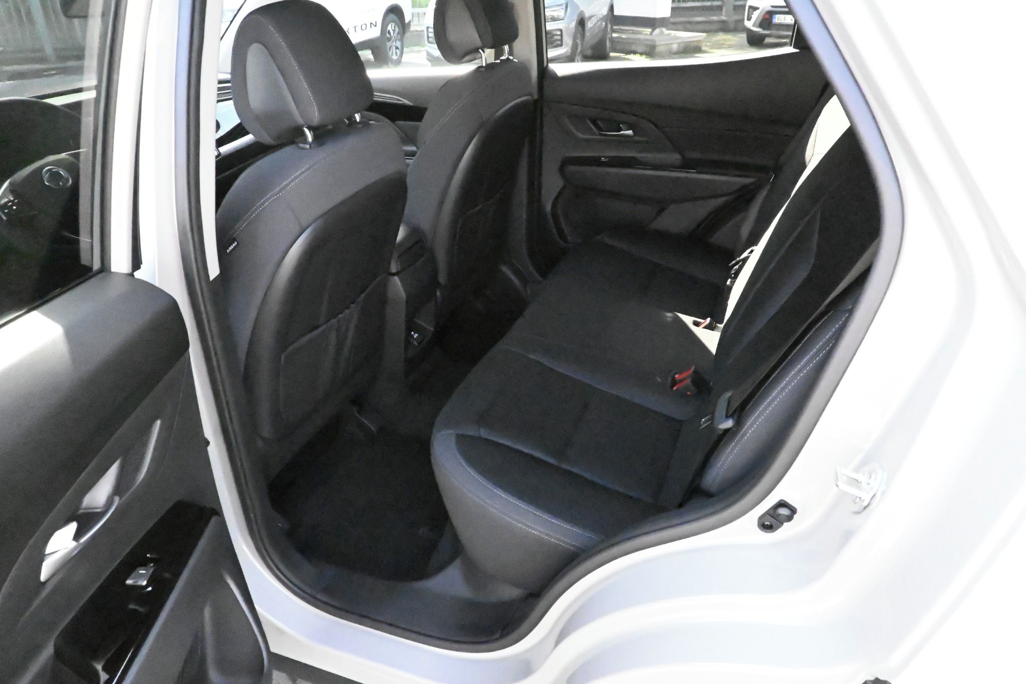 SsangYong Korando, AUTOMAT Style+ IHNED K ODBĚRU - fotka 5