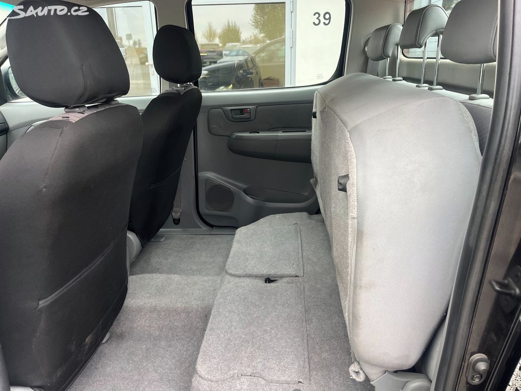 Toyota Hilux, fotka 11