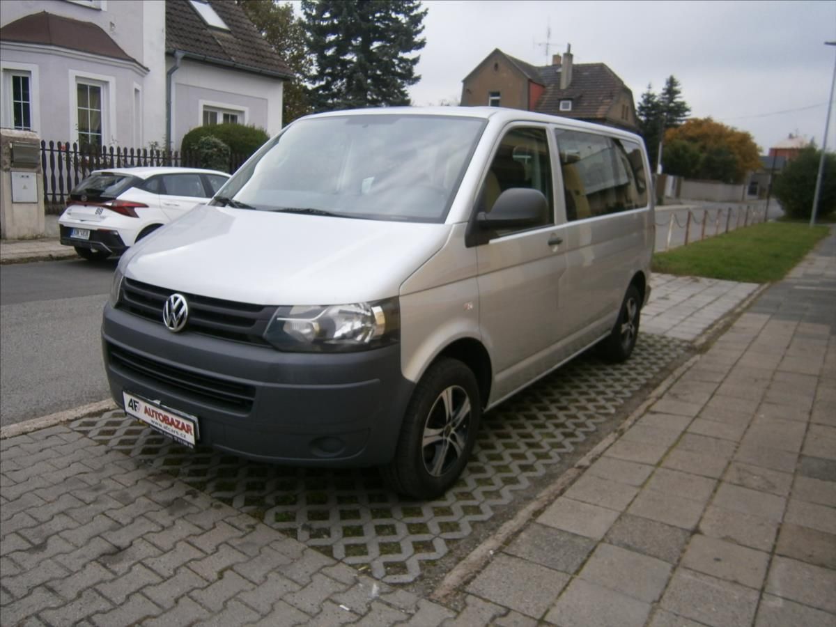 Volkswagen Caravelle, 2,0 TDI KLIMA 9 MÍST - fotka 3