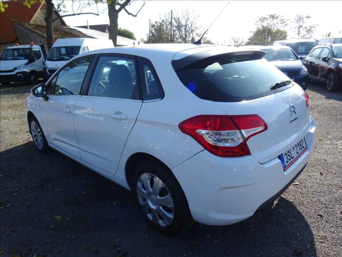 Citroën C4, 1,6 HDi klima,serviska,ČR,DPH - fotka 5