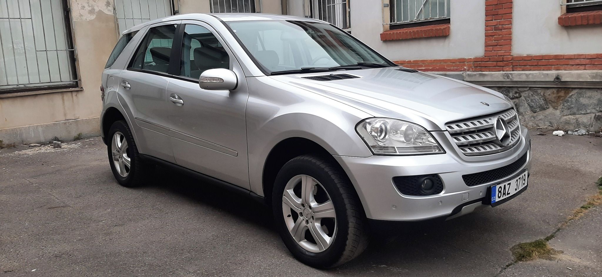 Mercedes-Benz Třídy M, 320CDI 4M NAVI-KUŽE-ALCANTARA - fotka 2