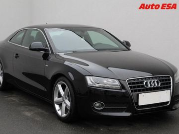 Obrázek k inzerátu: Audi A5, 2.0 TDi,Bixen,navi,+ALU