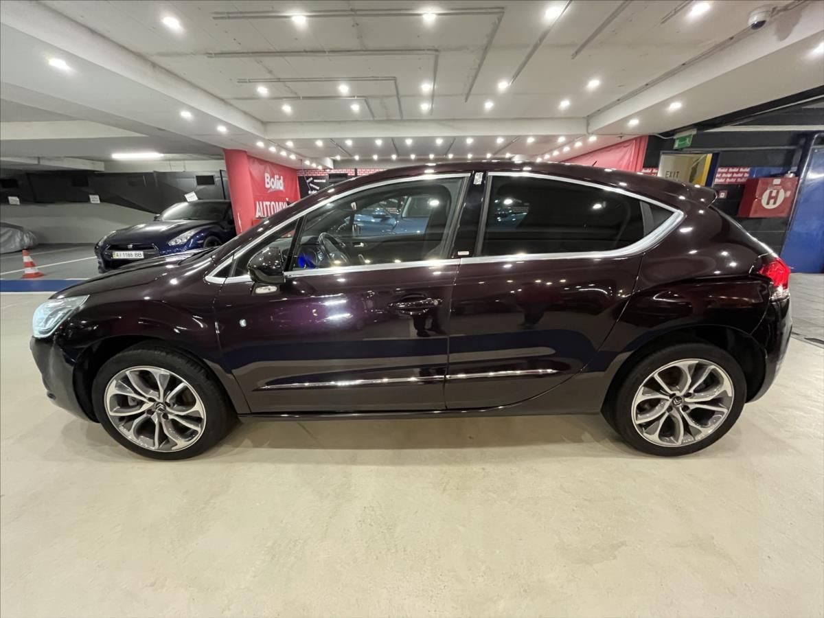 Citroën DS4, 1,6 THP  DS Automobile - Sport - fotka 2