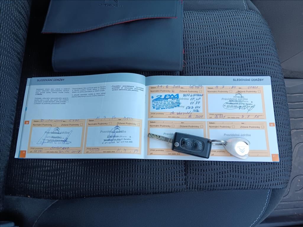 Citroën C3 Picasso, 1,6 HDi 115 Exclusive - fotka 6