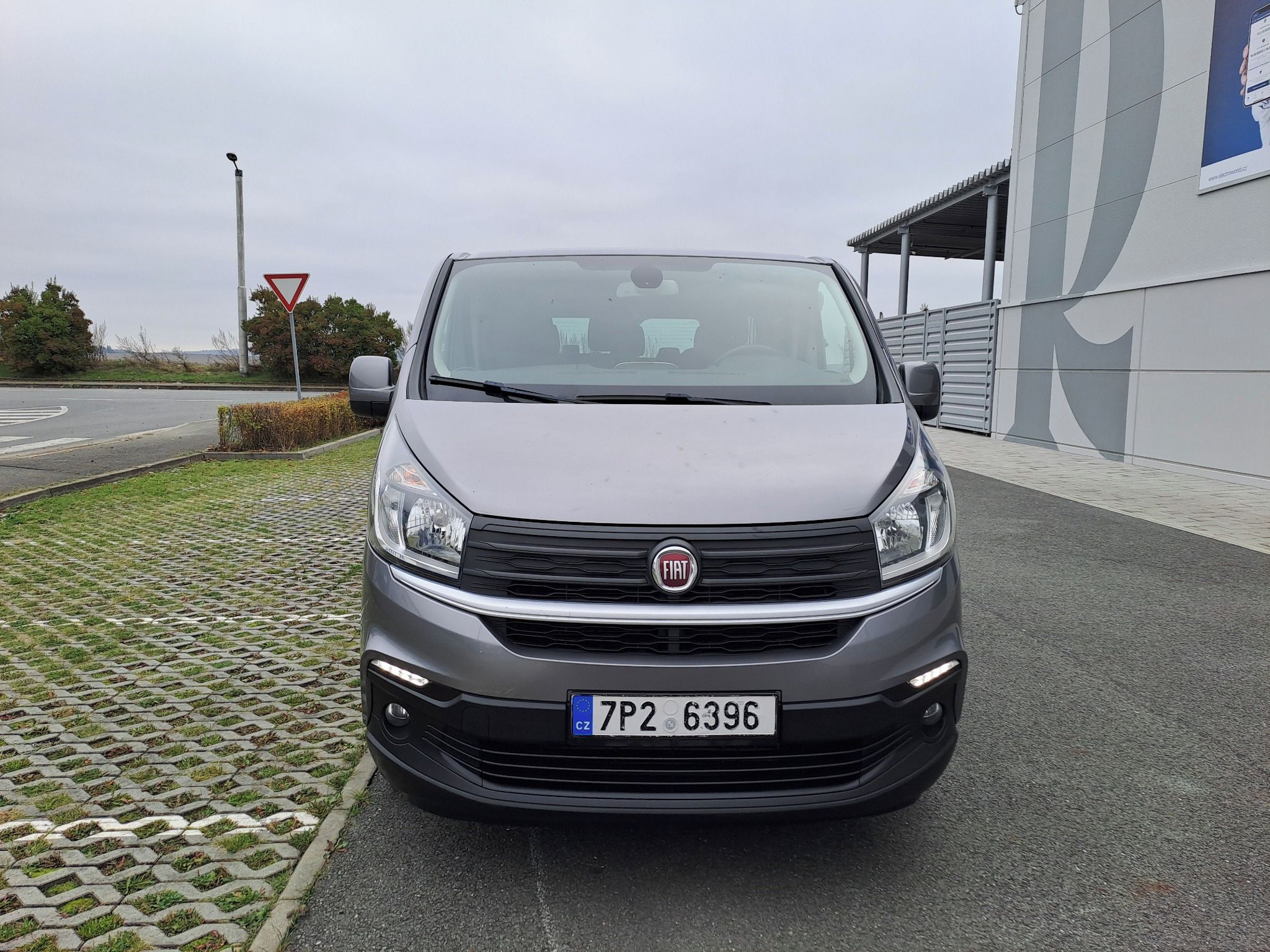 Fiat Talento, 1.6JTD 6MÍSTNÉ,EXTRA PĚKNÉ+PNE - fotka 2